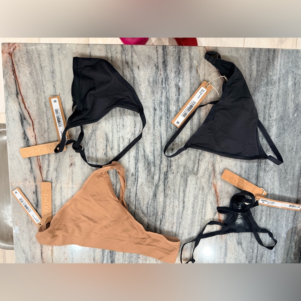 NWT SKIMS 4 Piece Bundle Black and Tan Small LOT 41